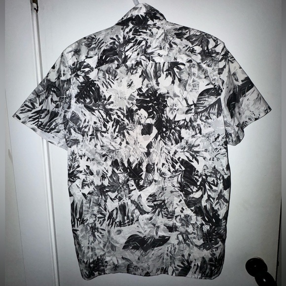 Calvin Klein men’s casual tshirt - Picture 3 of 3